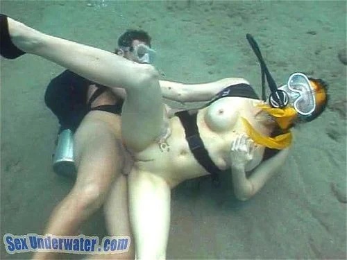 sex-underwater-on-the-sea.jpg