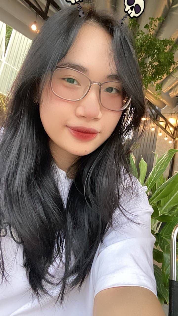 Em học sinh giỏi sinh ngoan bím múp không lông picture (2).jpg