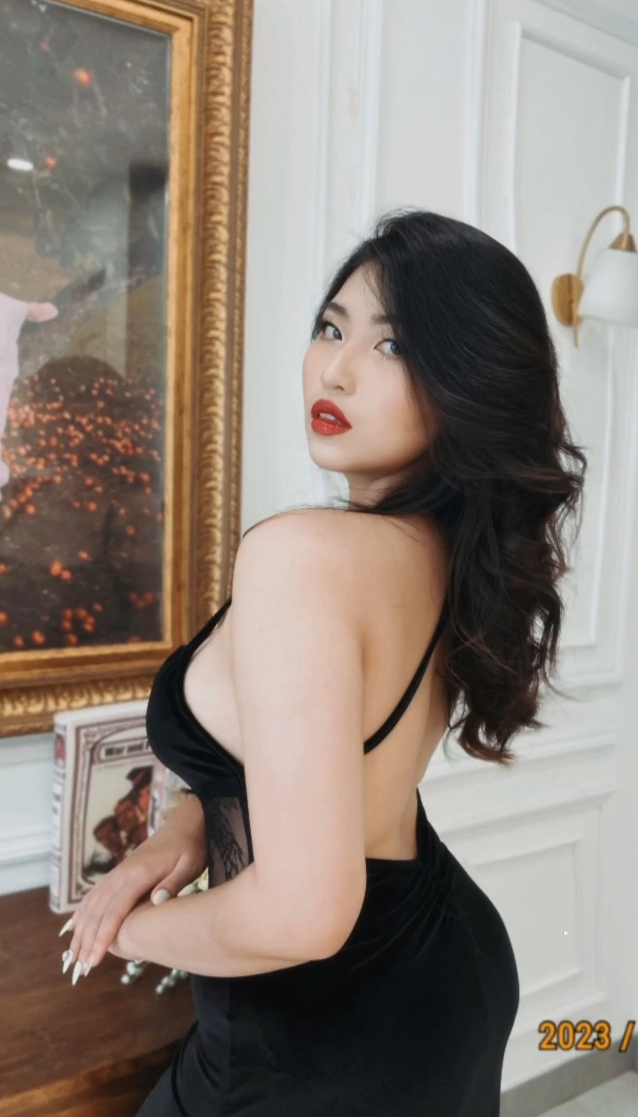 Screenshot_20230810-074632_Video Player.jpg