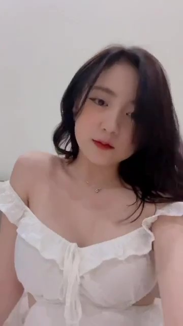 AA - frame at 0m0s.jpg